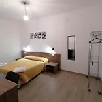 Class Con Bagno Privato , Vicino Alle Dune Di Porto Pino 4*