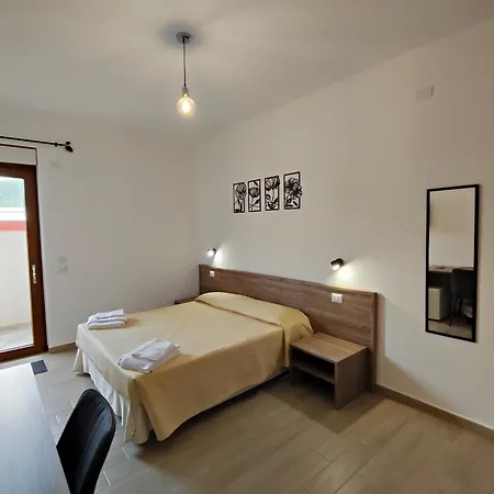 Class Con Bagno Privato , Vicino Alle Dune Di Porto Pino Πανσιόν SantʼAnna Arresi