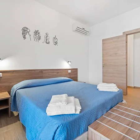 Class Con Bagno Privato , Vicino Alle Dune Di Porto Pino 4*