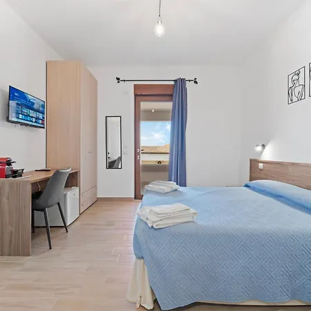 Class Con Bagno Privato , Vicino Alle Dune Di Porto Pino 게스트하우스 4*