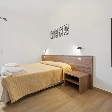 게스트하우스 Class Con Bagno Privato , Vicino Alle Dune Di Porto Pino 산타나아레시