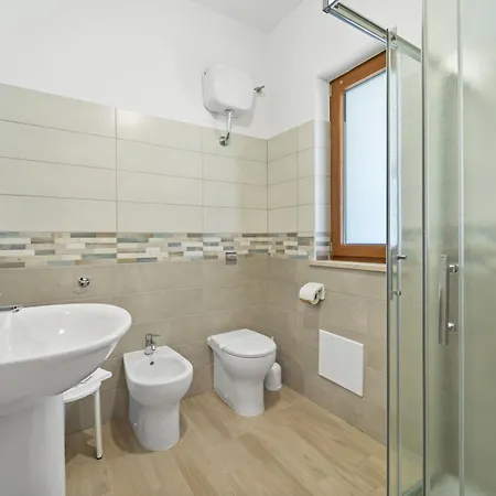 Class Con Bagno Privato , Vicino Alle Dune Di Porto Pino 4* 산타나아레시