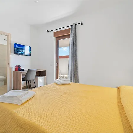 Class Con Bagno Privato , Vicino Alle Dune Di Porto Pino 산타나아레시